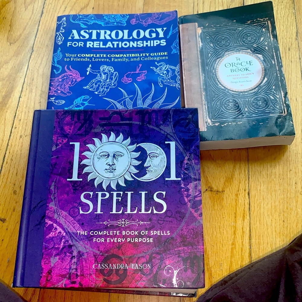 Witchy bundle of books. Spells astrology and oracle books